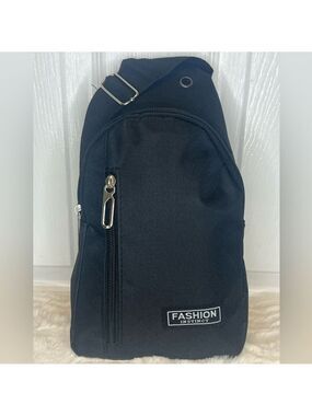 FASHION INSTINCT BLACK MESSENGER SLING BAG